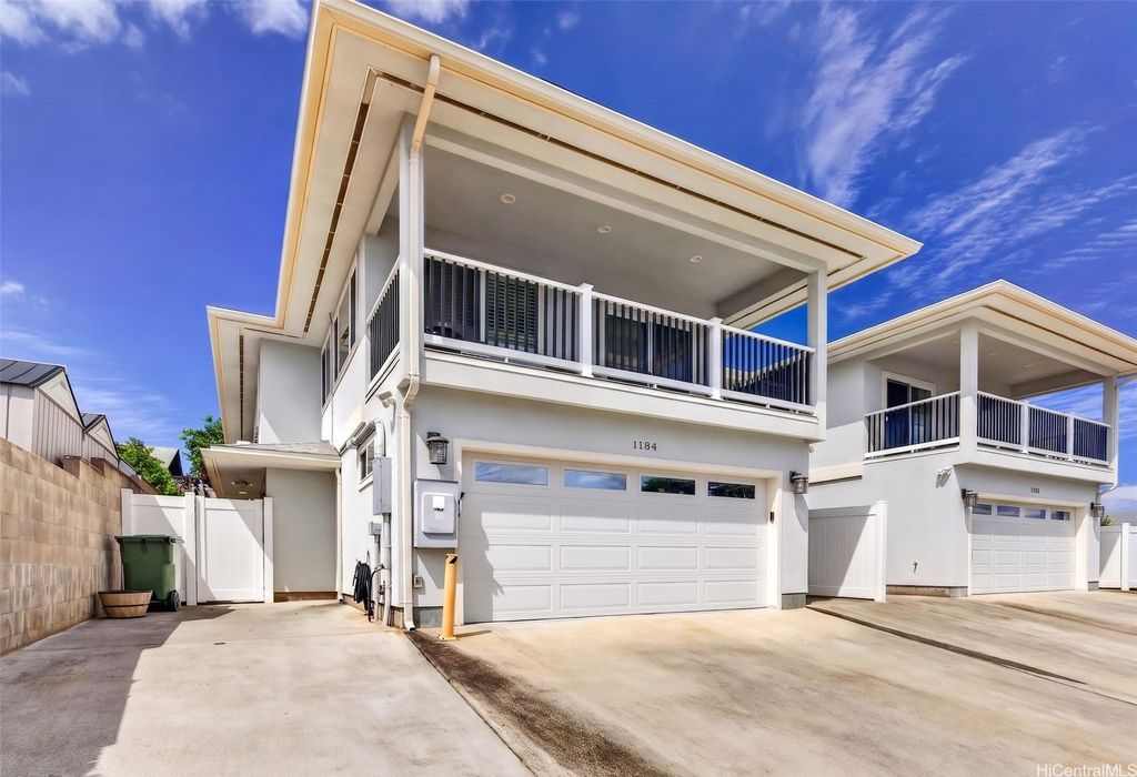 1184 Palekaiko Street B, Pearl City, HI 96782
