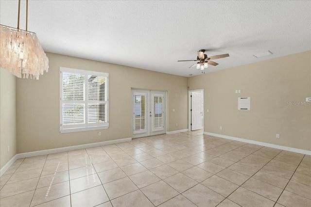 950 E BROADWAY STREET, Oviedo, FL 32765