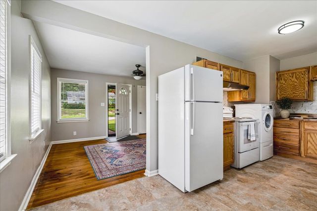 4883 KIMBALL RD, Memphis, TN 38117