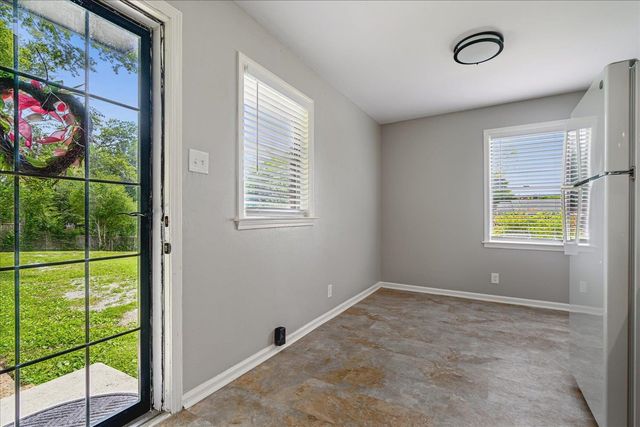 4883 KIMBALL RD, Memphis, TN 38117