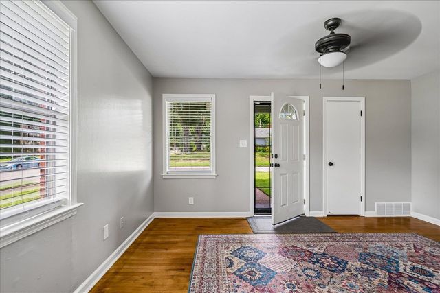 4883 KIMBALL RD, Memphis, TN 38117