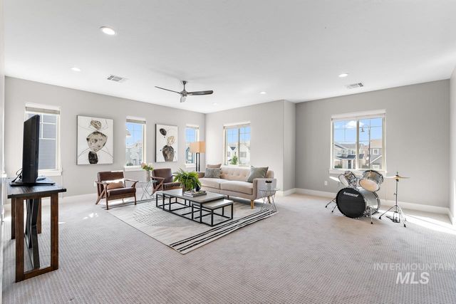 2852 S Shady Lane, Boise, ID 83716