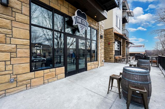 2852 S Shady Lane, Boise, ID 83716