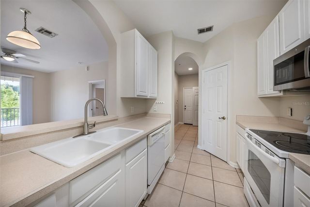 588 BRANTLEY TERRACE WAY 305, Altamonte Springs, FL 32714