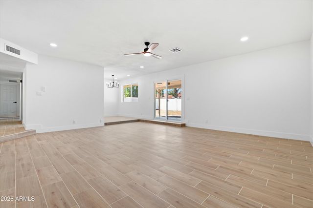 2436 E JEROME Avenue, Mesa, AZ 85204