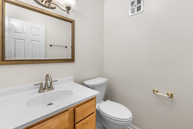 1150 Osterman Avenue C, Deerfield, IL 60015