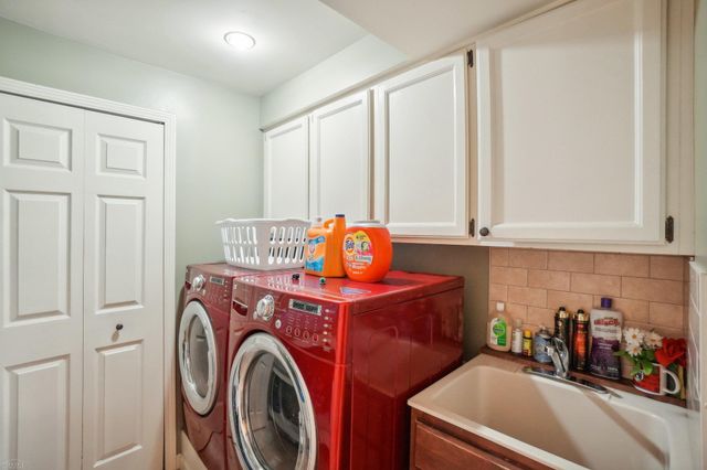 5577 Harlowe Drive, Shelby Twp, MI 48316