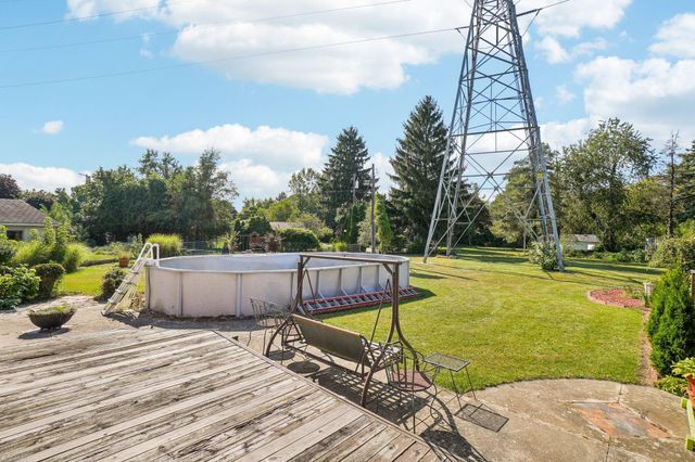 5577 Harlowe Drive, Shelby Twp, MI 48316