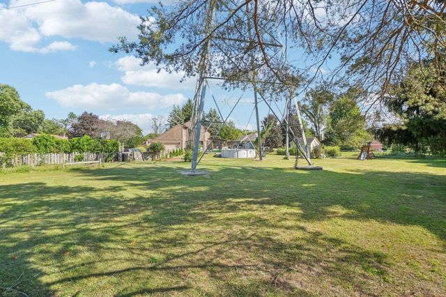 5577 Harlowe Drive, Shelby Twp, MI 48316