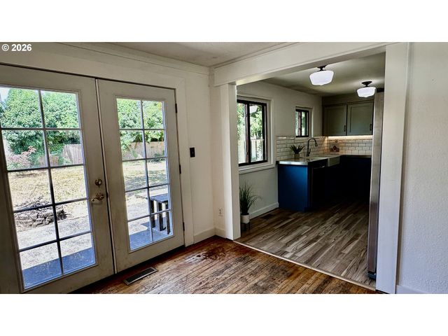 1307 Ne 190th Pl, Portland, OR 97230