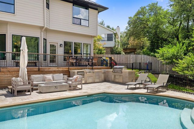7402 Blue Beach CV, Austin, TX 78759