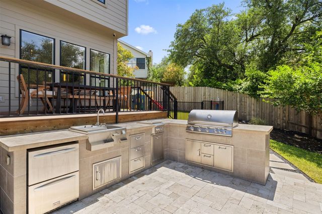7402 Blue Beach CV, Austin, TX 78759
