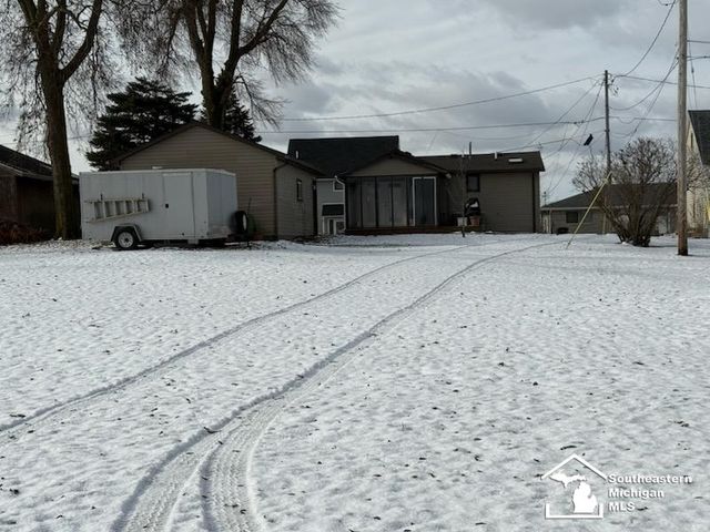 6586 Edgewater Drive, Erie Twp, MI 48133