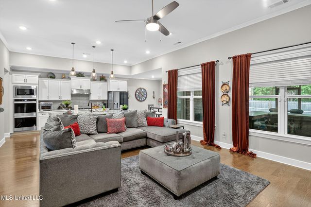 6934 N Sunrise Loop, Olive Branch, MS 38654