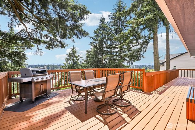 1015 NE 64th Street, Vancouver, WA 98665
