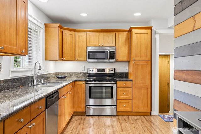 1015 NE 64th Street, Vancouver, WA 98665
