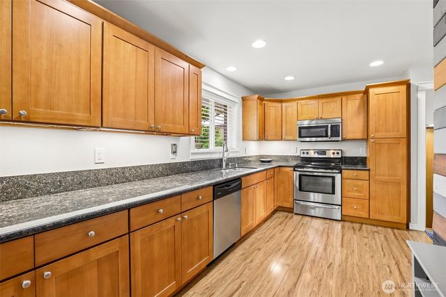 1015 NE 64th Street, Vancouver, WA 98665