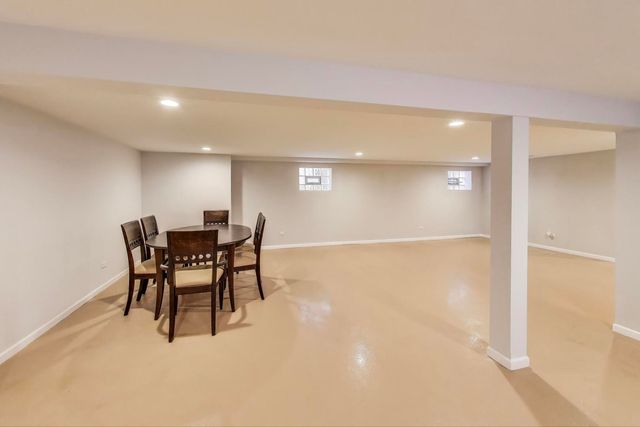 4044 N Overhill Avenue, Norridge, IL 60706