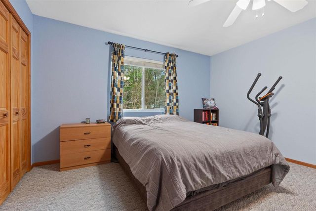 3323 ROSEWOOD DRIVE, Plover, WI 54467