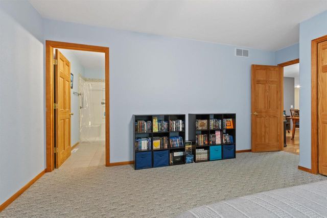 3323 ROSEWOOD DRIVE, Plover, WI 54467