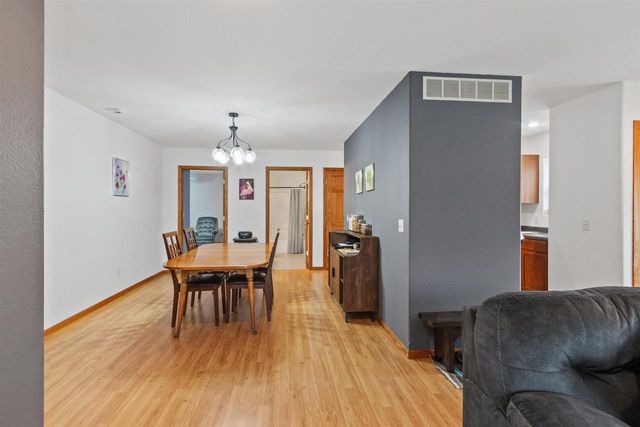 3323 ROSEWOOD DRIVE, Plover, WI 54467