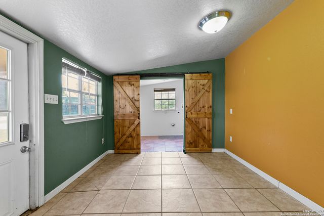 16097 Trawalter Rd, Atascosa, TX 78002