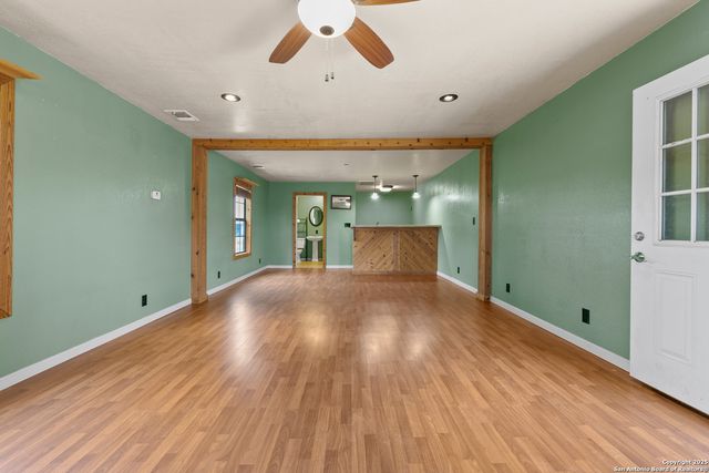 16097 Trawalter Rd, Atascosa, TX 78002