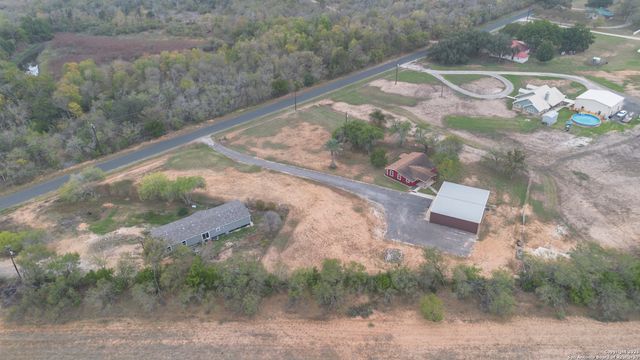 16097 Trawalter Rd, Atascosa, TX 78002