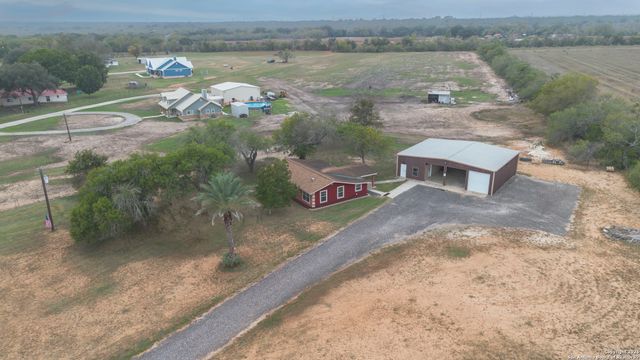 16097 Trawalter Rd, Atascosa, TX 78002