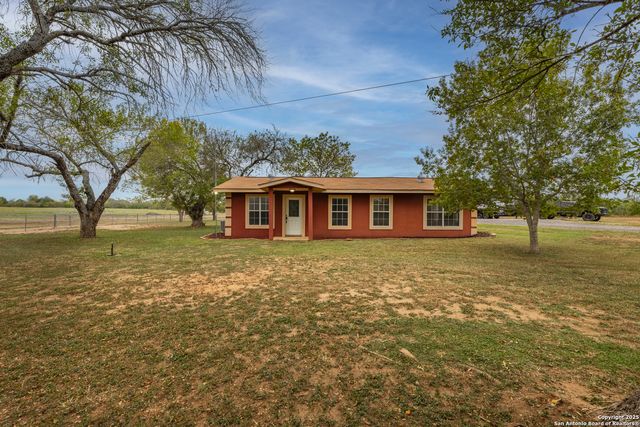 16097 Trawalter Rd, Atascosa, TX 78002