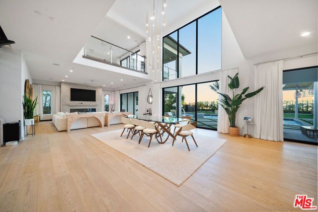 20216 W Albion Way, Porter Ranch (los Angeles), CA 91326