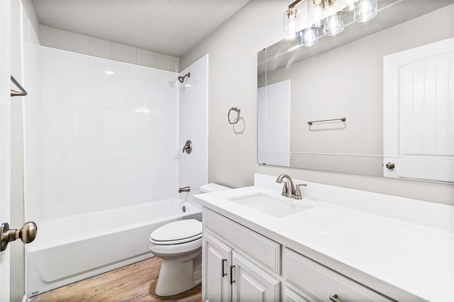 217 Brown Ave, Onalaska, TX 77360