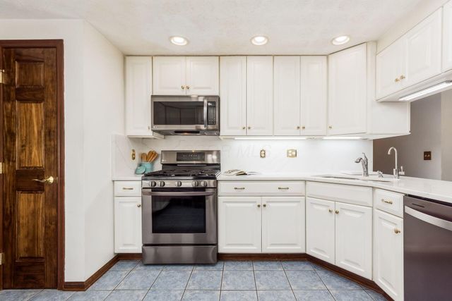1672 Rushing Way, Columbus, OH 43235