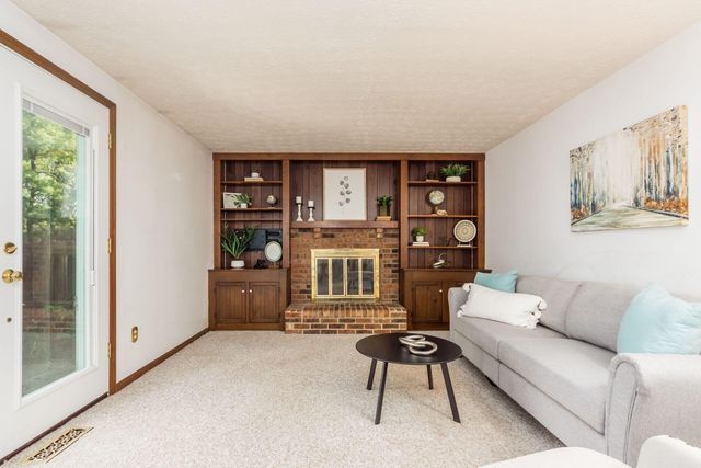 1672 Rushing Way, Columbus, OH 43235