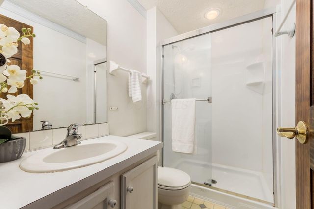 1672 Rushing Way, Columbus, OH 43235