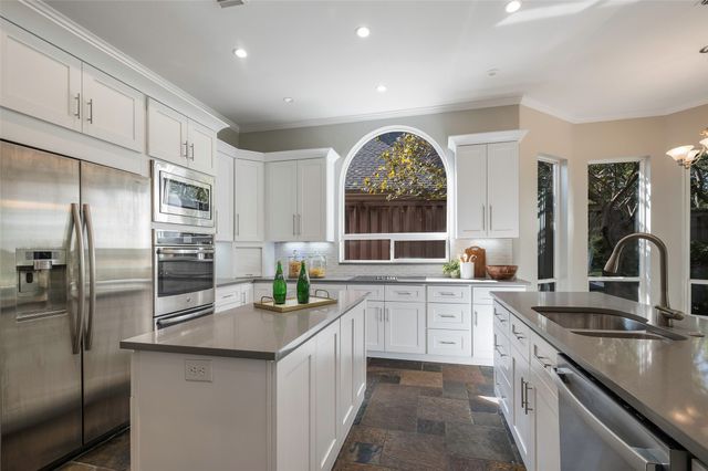 579 Lake Park Drive, Coppell, TX 75019