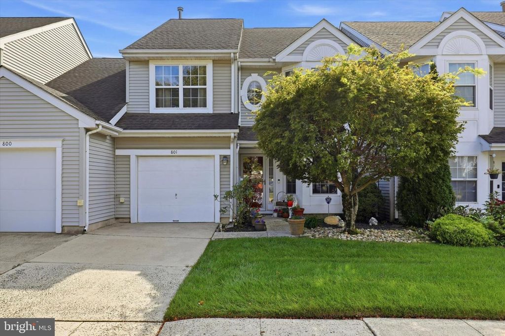 801 EVERGREEN CT #, NORTH WALES, PA 19454 — exterior