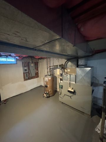 1235 Eastford Rd, Southbridge, MA 01550