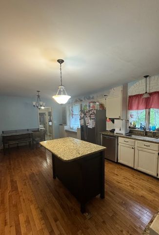 1235 Eastford Rd, Southbridge, MA 01550