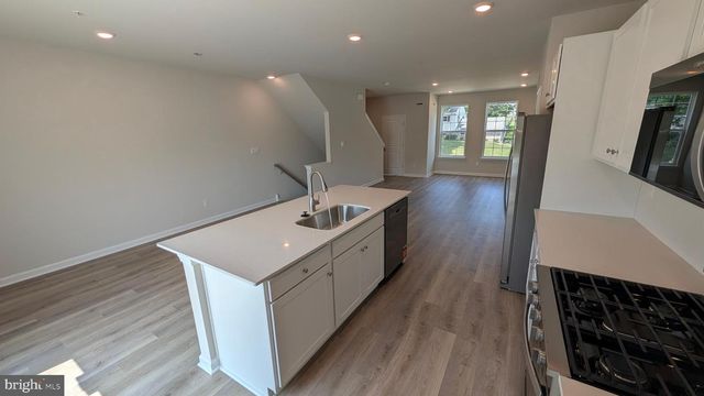 564 SWAMP CREEK RD, Bechtelsville, PA 19505