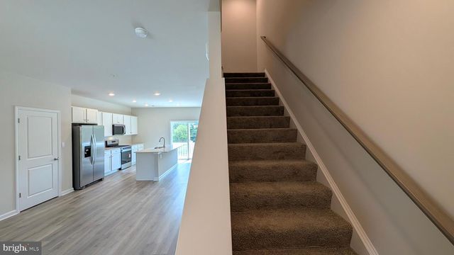 564 SWAMP CREEK RD, Bechtelsville, PA 19505