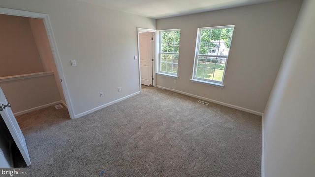 564 SWAMP CREEK RD, Bechtelsville, PA 19505