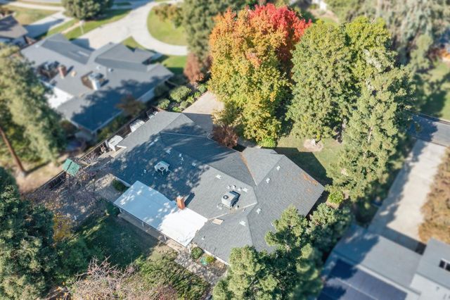 3215 W La Costa Ave, Fresno, CA 93711