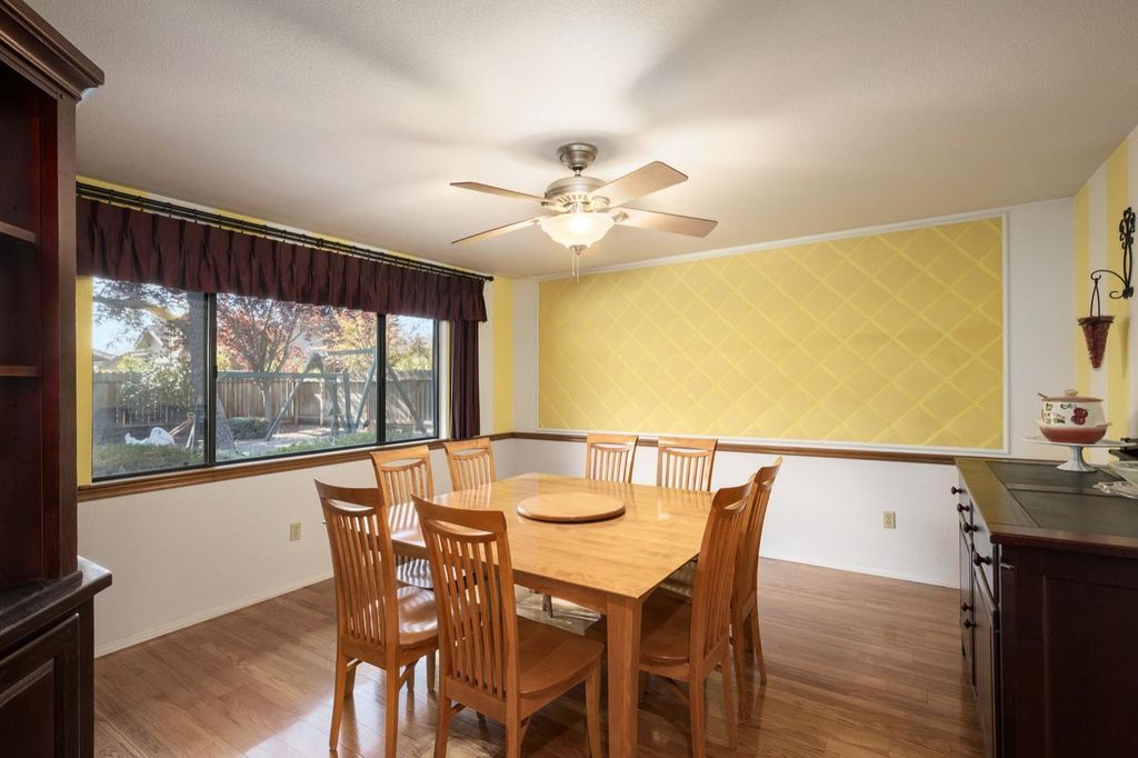 Image 12 of property listing at 3215 W La Costa Ave, Fresno, CA 93711