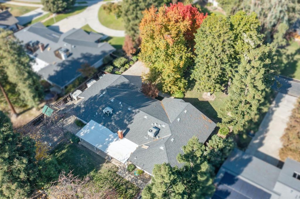 Image 29 of property listing at 3215 W La Costa Ave, Fresno, CA 93711