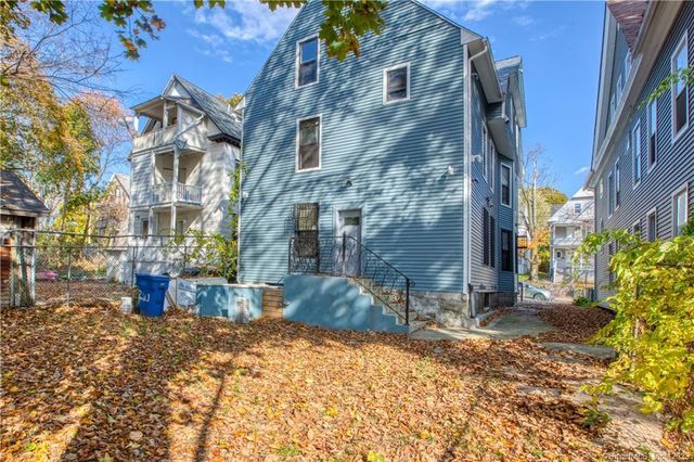 247 Willow Street bsmt, Waterbury, CT 06710