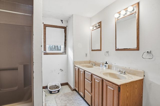 277 West Street, Barre, MA 01005