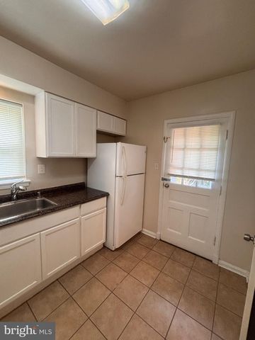 11203 DODSON LN, Silver Spring, MD 20902