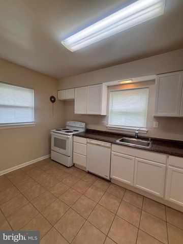 11203 DODSON LN, Silver Spring, MD 20902