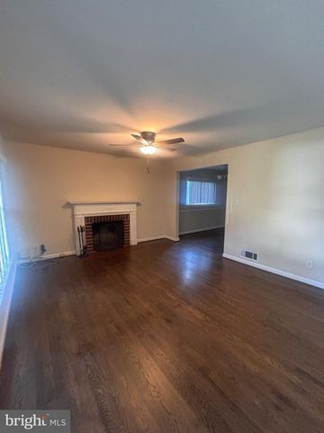 11203 DODSON LN, Silver Spring, MD 20902